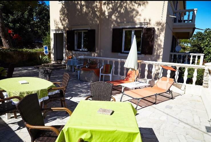 וולי לוסיניי Guesthouse Antonija מראה חיצוני תמונה